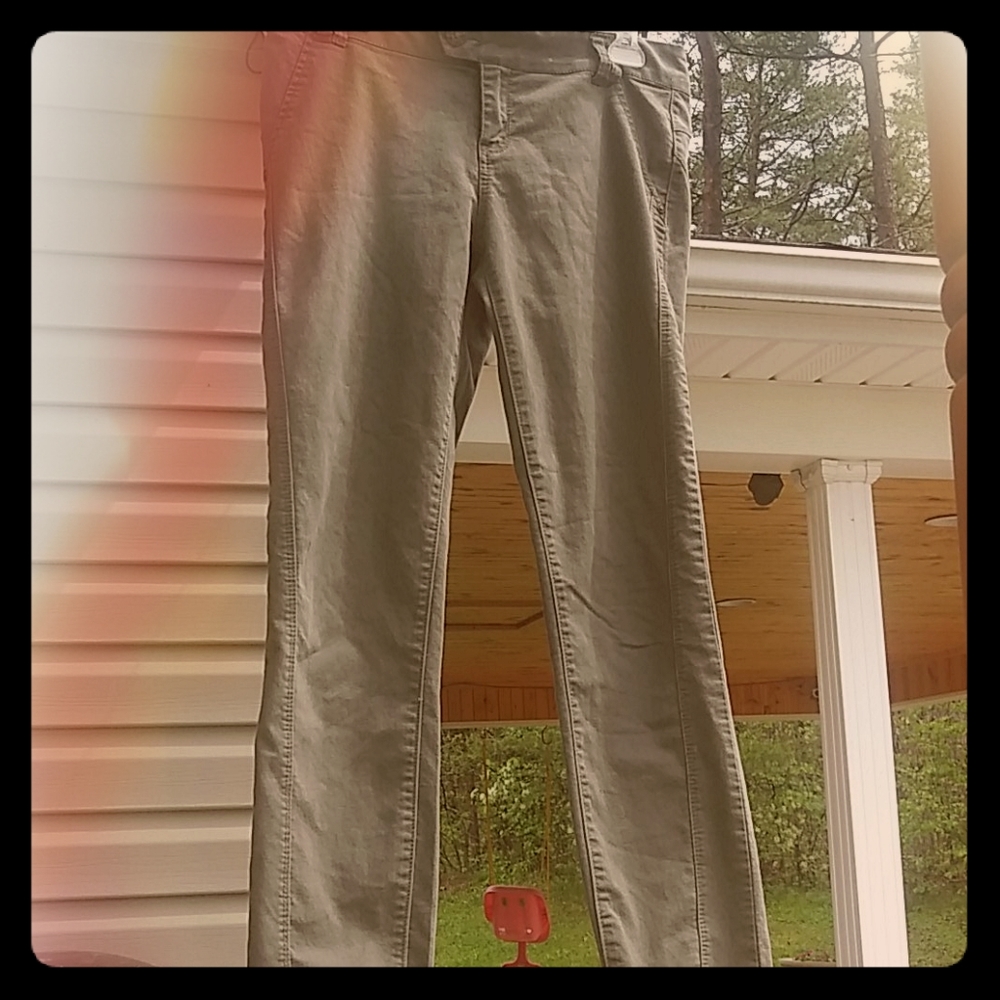 Vanilla star army green khaki ankle pants size 11
